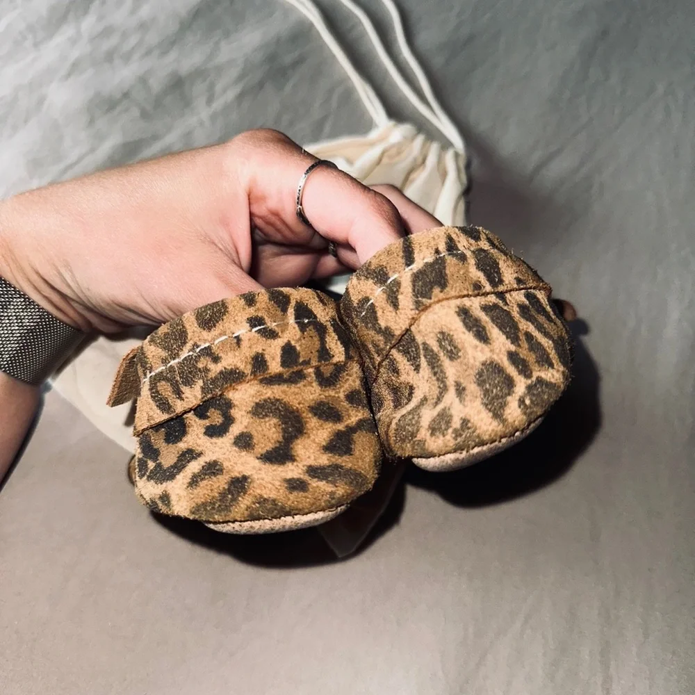 Freshly Picked Leopard Bow Moccs Size 3 FP Printed Suede Soft Sole Mary Jane